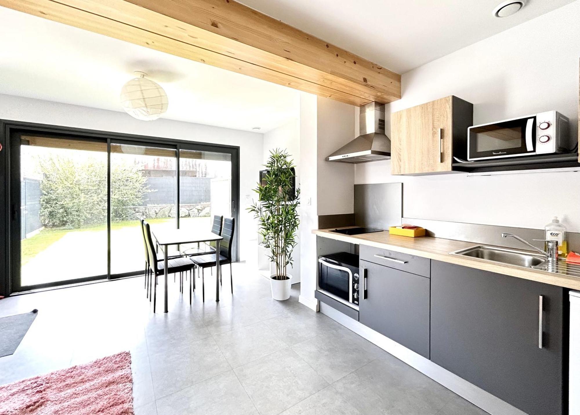 Du Vignoble A L'Atlantique - Residence Montifault Gites Du 2 Au 3 Pieces Le Pallet Zewnętrze zdjęcie