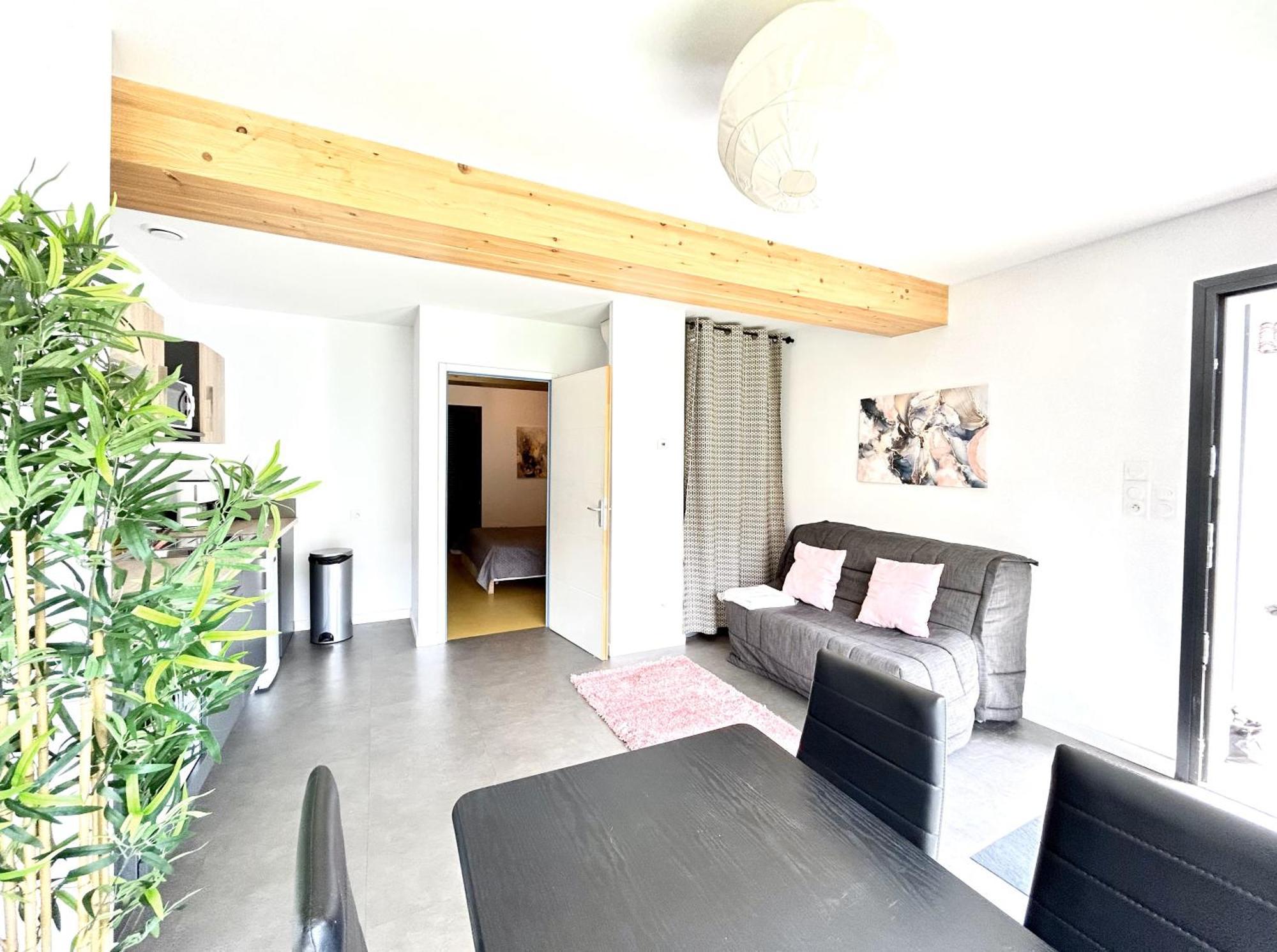Du Vignoble A L'Atlantique - Residence Montifault Gites Du 2 Au 3 Pieces Le Pallet Zewnętrze zdjęcie